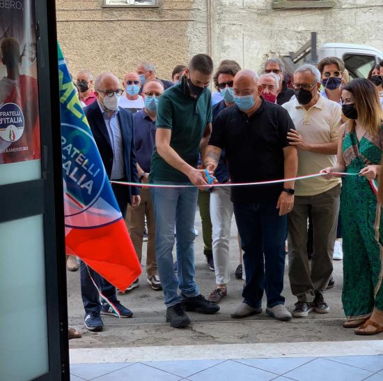 L'inaugurazione del circolo FdI di Grotte Santo Stefano