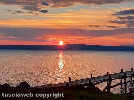 Montefiascone - Tramonto sul lago