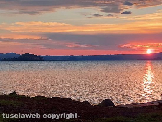 Montefiascone - Tramonto sul lago