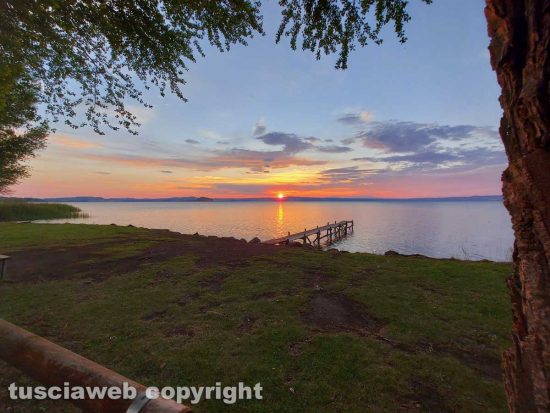 Montefiascone - Tramonto sul lago