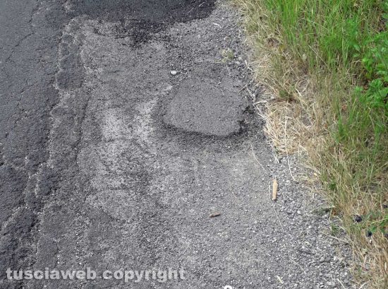 Montefiascone - Buche sulla Commenda