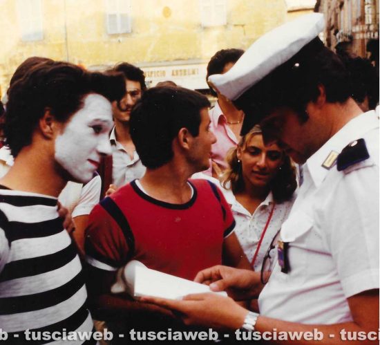 Lo Spigolo - Landucci fermato, identificato e portato in questura