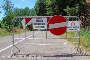 Viterbo - Sant'Angelo il paese delle fiabe - Divieti e transenne