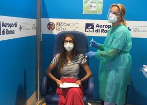 Roma - Prima vaccinazione rapida a Fiumicino