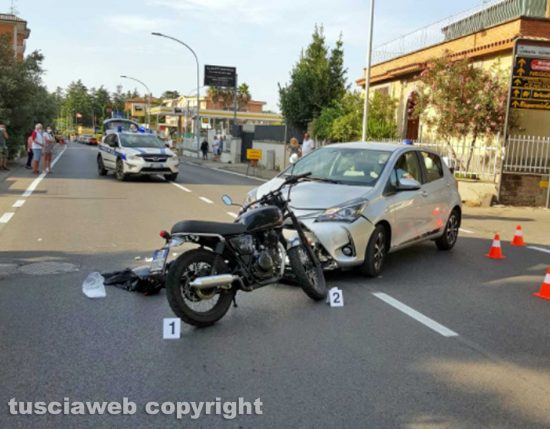 Viterbo - Incidente in via Garbini 