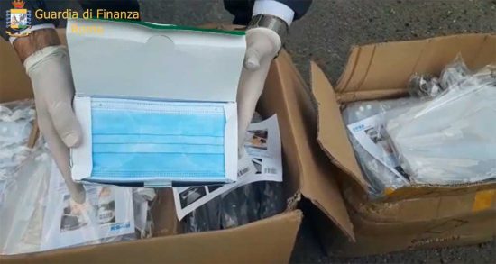 Roma - Guardia di finanza - mascherine al posto di quelle chirurgiche alla protezione civile