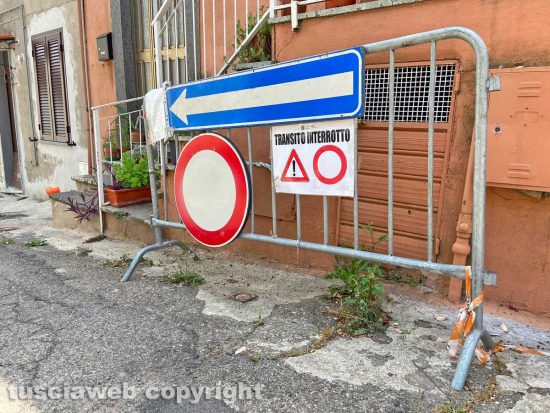 Viterbo - Sant'Angelo il paese delle fiabe - Divieti e transenne