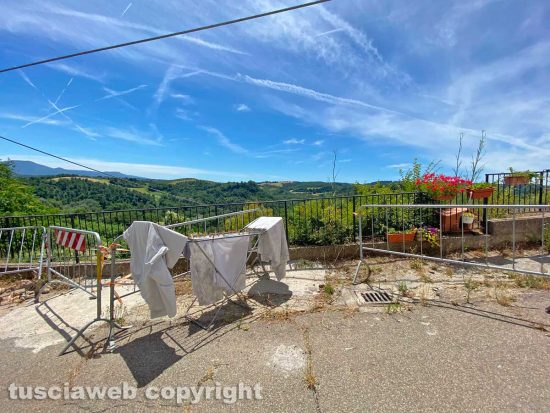 Viterbo - Sant'Angelo il paese delle fiabe - Divieti e transenne