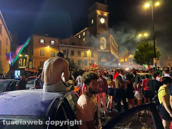 Viterbo - I festeggiamenti al Sacrario dopo la seminale degli Europei