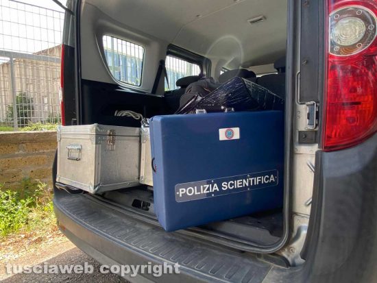 Viterbo - La polizia scientifica sul posto
