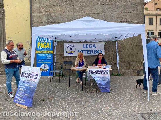 Viterbo - Raccolta firme per i referendum sulla giustizia