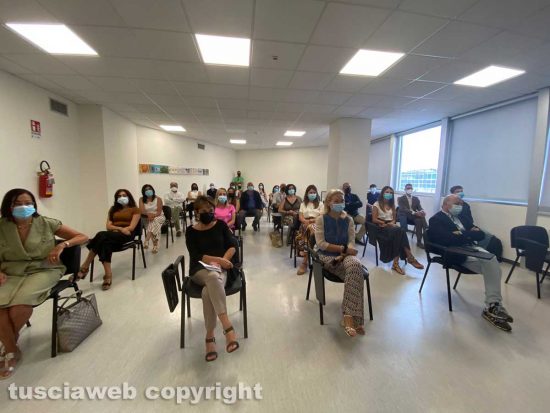 Viterbo - La consegna degli attestati di benemerenza agli operatori sanitari della Tuscia