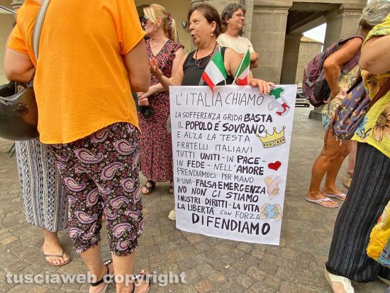 Viterbo - Manifestazione contro il "Green pass"