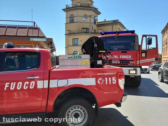 Montefiascone - Intervento dei vigili del fuoco