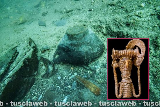 Lago di Bolsena - Nel riquadro la statuina rinvenuta dagli archeologi subacquei