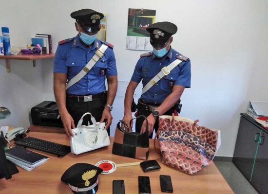 Civitavecchia - La refurtiva recuperata dai carabinieri