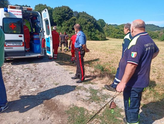 Acquapendente - I volontari della protezione civile che hanno ritrovato l'uomo scomparso