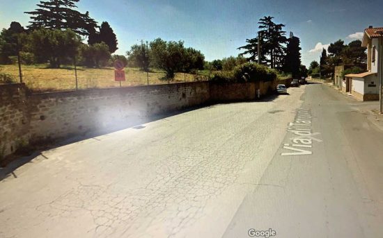 Canino - la foto del parcheggio in via Tarquinia vista da Google maps