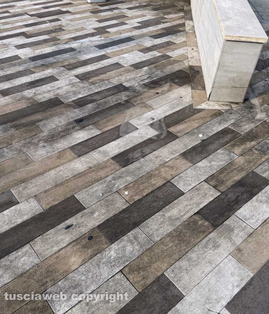 Montalto di Castro - Sporcizia al lungomare