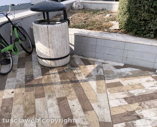 Montalto di Castro - Sporcizia al lungomare