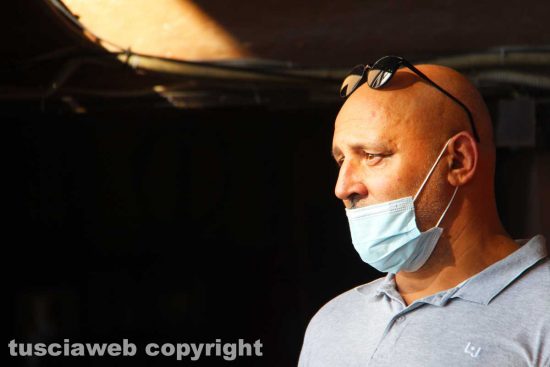 Viterbo - Palazzo dei Priori - Facchini in comune