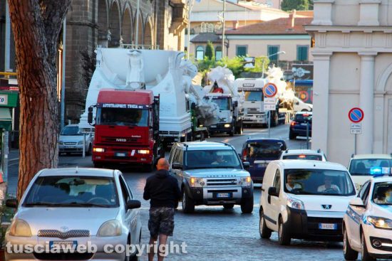 Viterbo - Il trasporto della macchina di Santa Rosa