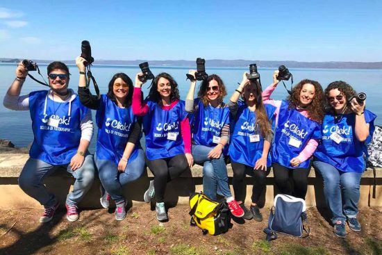 Gli studenti fotografi al lago