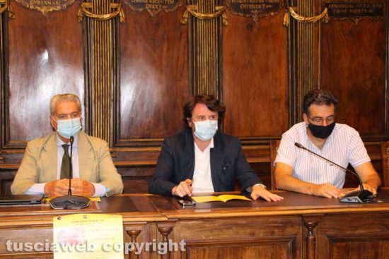 Arena, De Carolis, Zappa