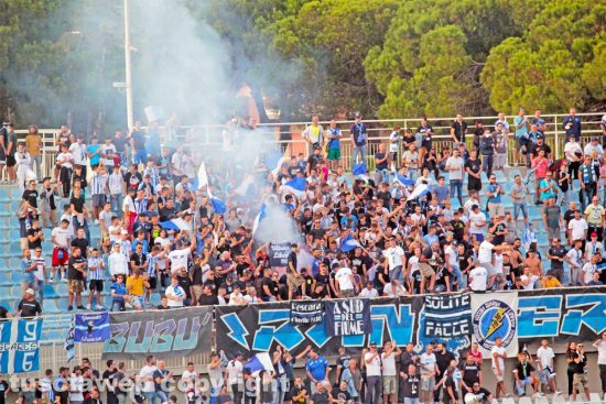 Sport - Calcio - I tifosi del Pescara