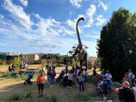 Dinosauri in Carne e Ossa