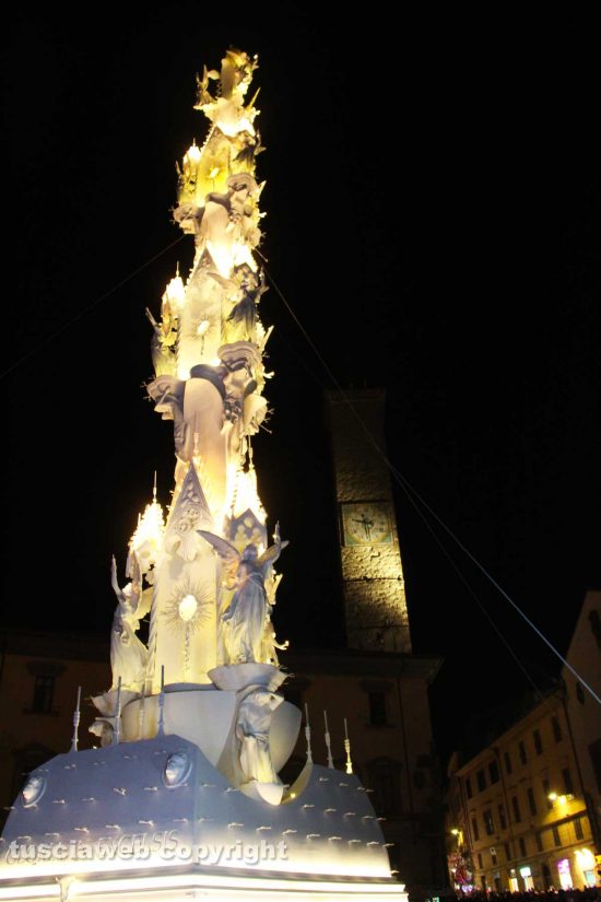 Viterbo - 3 settembre - Gloria in piazza del comune
