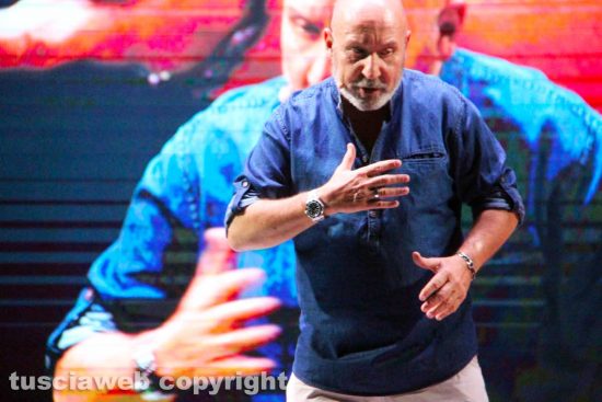 Viterbo - Arena San Lazzaro - Lo show di Maurizio Battista