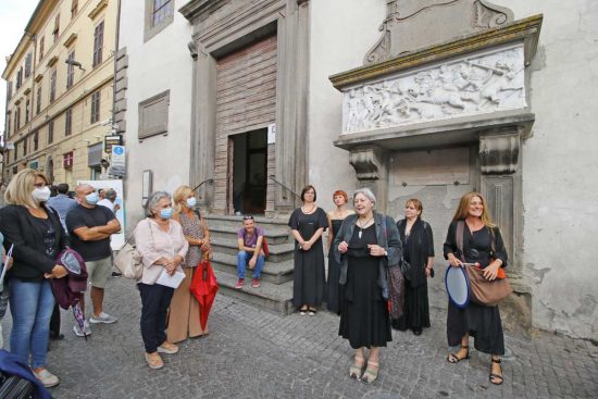 "Voci di donne, echi di storia"