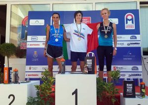 Al centro Elisa Masci 