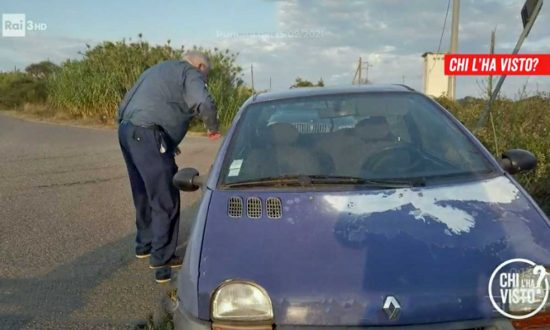 Rave party - Chi l'ha visto al lago di Mezzano - Una delle auto lasciate