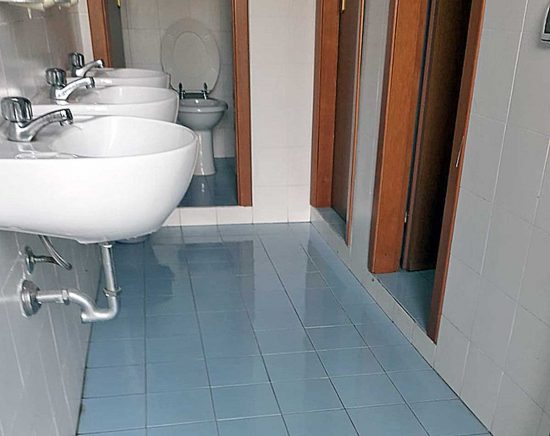 Viterbo – I bagni per turisti a palazzo dei Priori