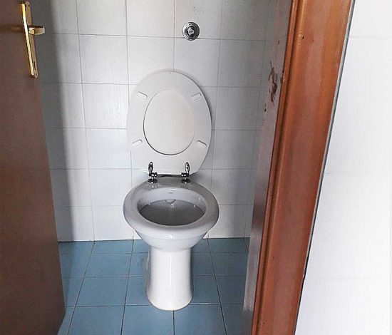 Viterbo – I bagni per turisti a palazzo dei Priori