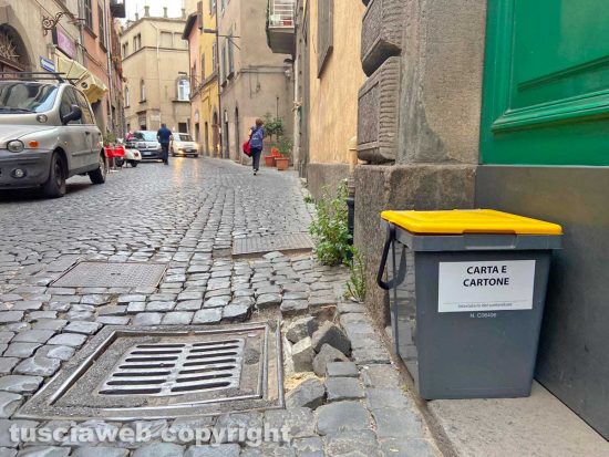 Viterbo - L'abbandono di via Mazzini - Sampietrini