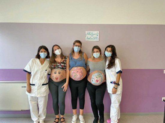 Viterbo - Bump painting per la Settimana dell'allattamento 