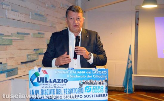 Civitavecchia - Il segretario nazionale della Uil Pierpaolo Bombardieri
