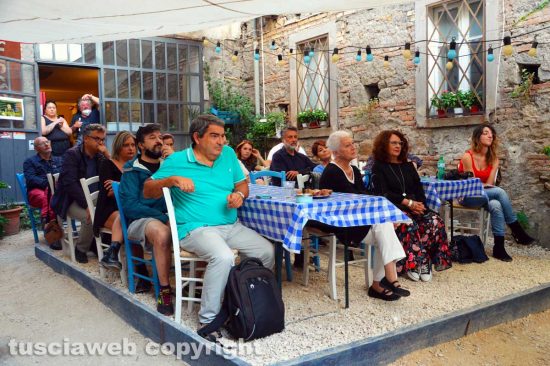 Viterbo - La presentazione del libro "Terra totale"