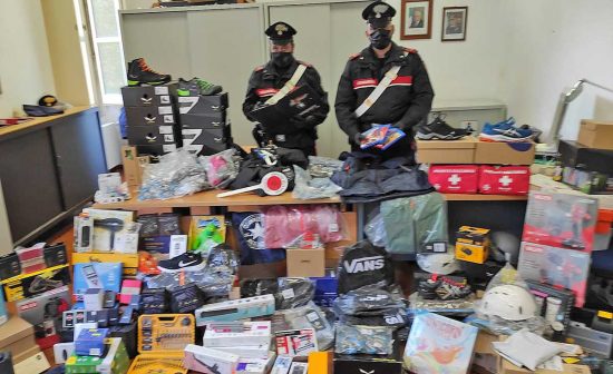 Rieti - Carabinieri - La merce ritrovata 