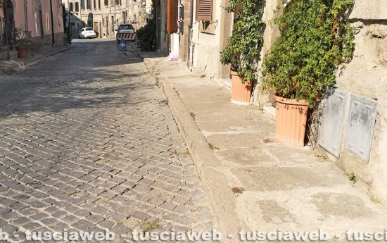 Viterbo - Pianoscarano ripulito dalle erbacce