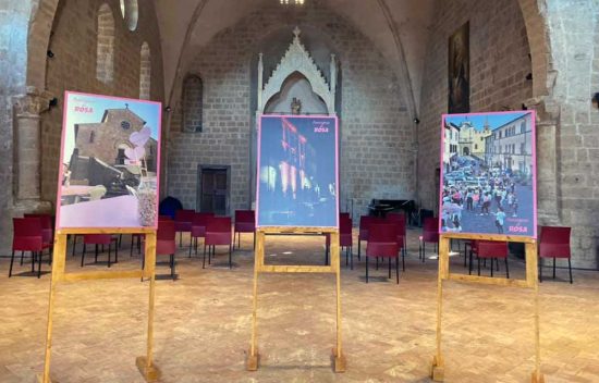 La mostra "Tre anni di Francigena in rosa" nella chiesa di san Francesco di Capranica