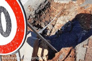 Viterbo - Buche sulla Cimina