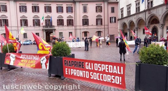 Viterbo - Lo sciopero dei sindacati di base