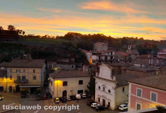 Carbognano - Tramonto a piazza San Filippo