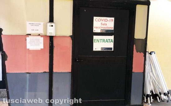 Civita Castellana - Il centro vaccinazioni chiuso