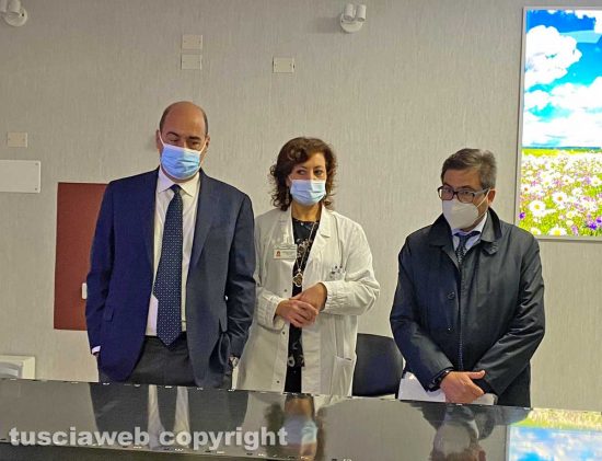 Viterbo - Belcolle - Zingaretti e D'Amato con Maria Elena Rosetto primario di Radioterapia