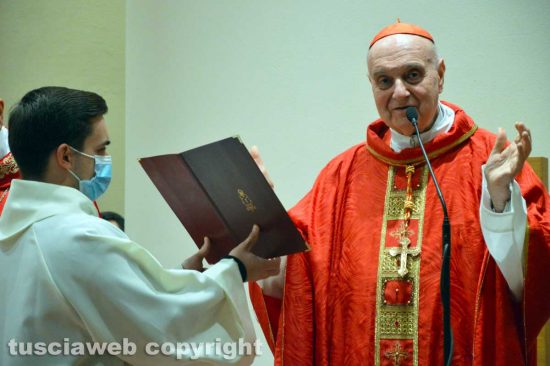 Viterbo - Il cardinale Angelo Comastri